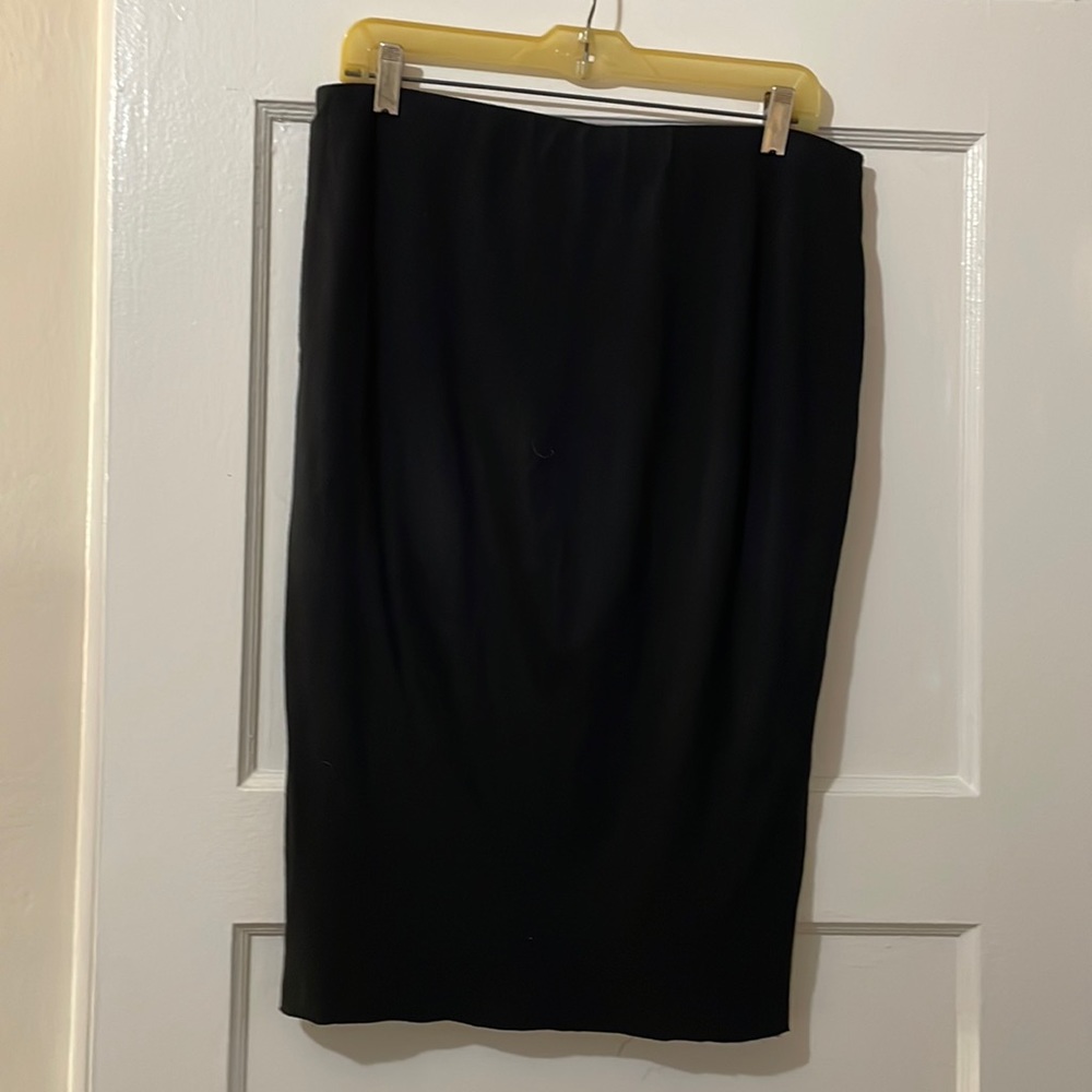 Slim skirt